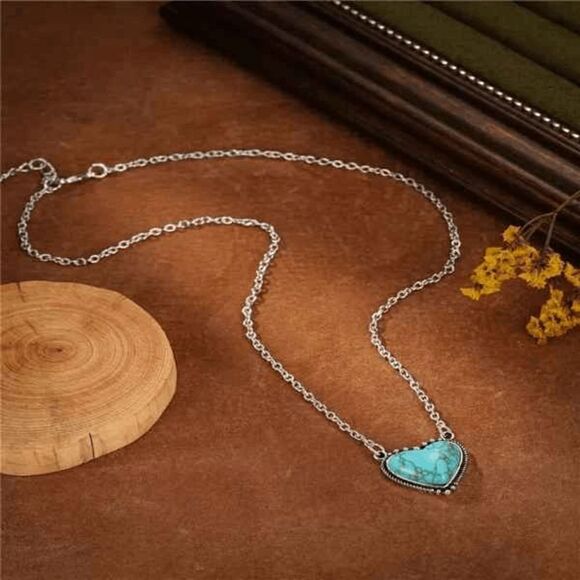 Western Boho Turquoise Heart Pendant Necklace - Picture 5 of 8